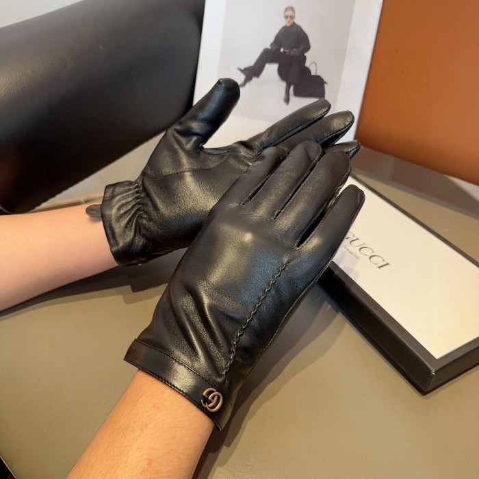 Gucci Gloves 001