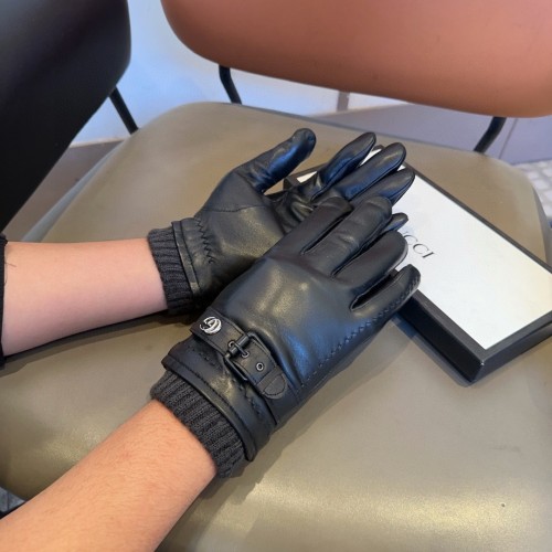 Gucci Gloves 010