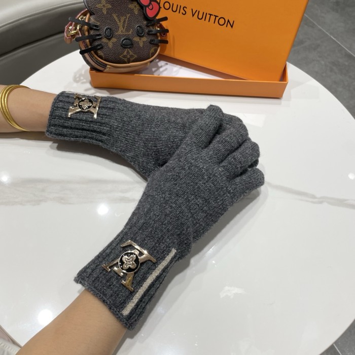 LV Gloves 012