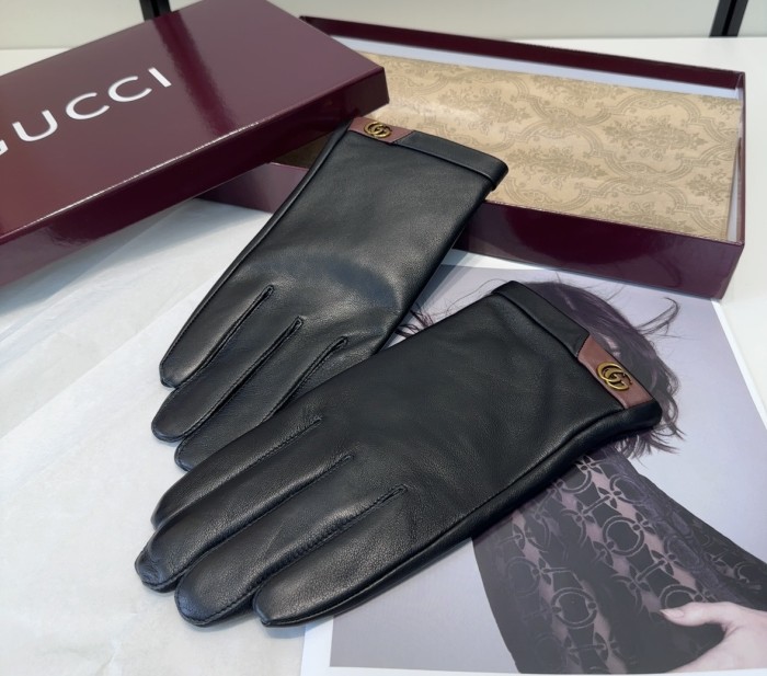 Gucci Gloves 008