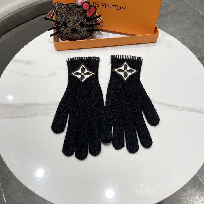 LV Gloves 013