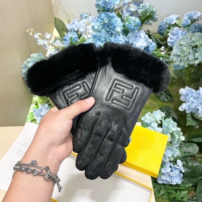Fendi Gloves 003