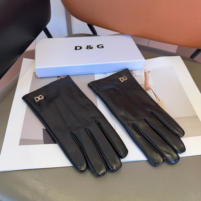 Dolce & Gabbana Gloves 002