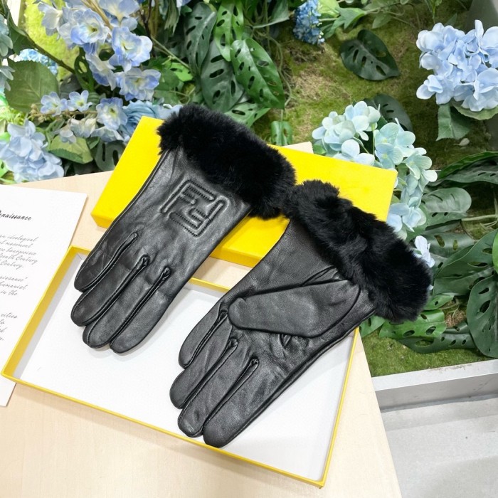 Fendi Gloves 003