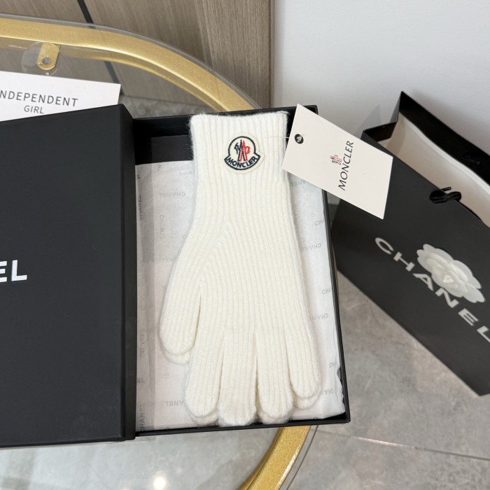 Moncler Gloves 001