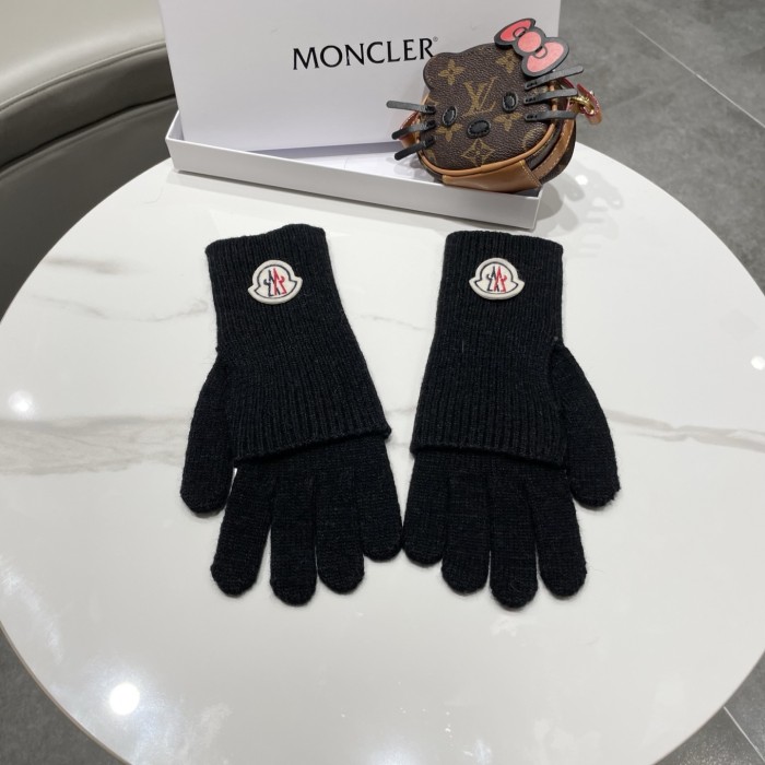 Moncler Gloves 005