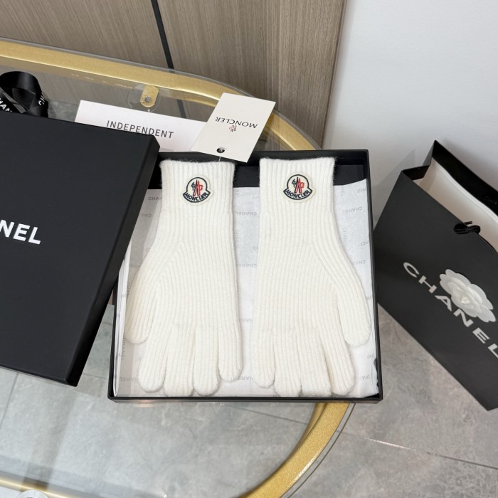 Moncler Gloves 001