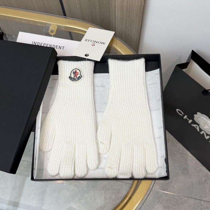 Moncler Gloves 001