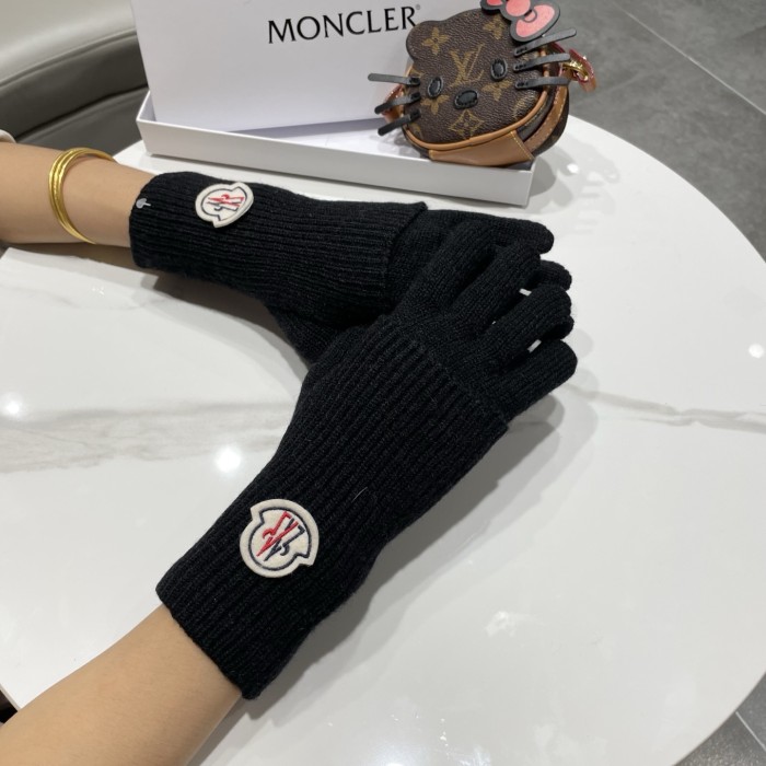 Moncler Gloves 005