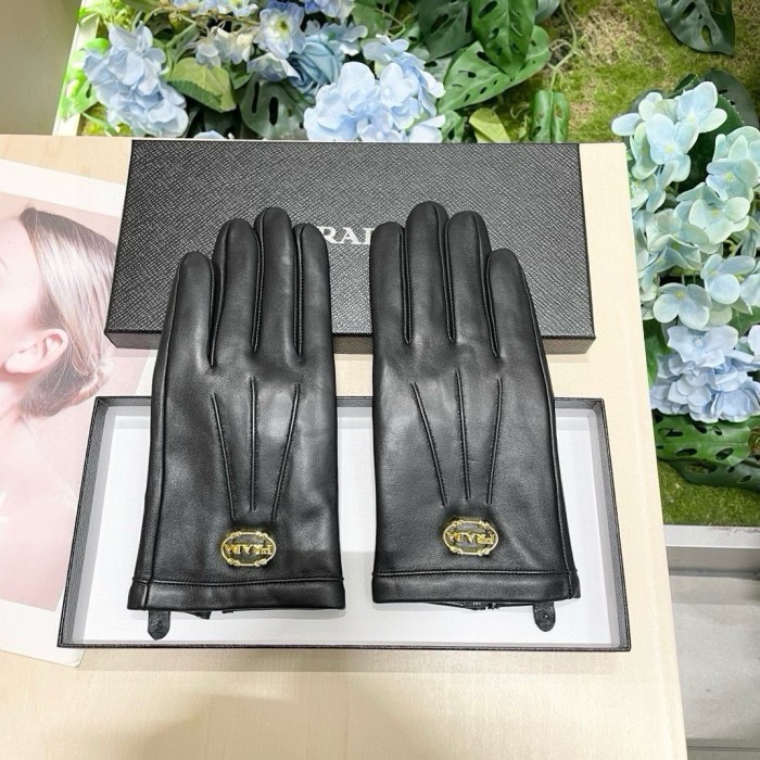 Prada Gloves 007