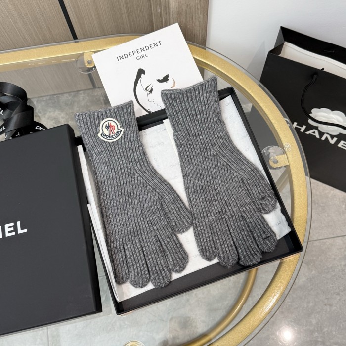Moncler Gloves 001