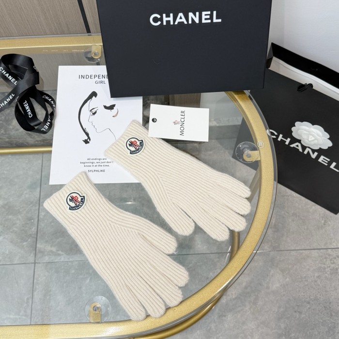 Moncler Gloves 001