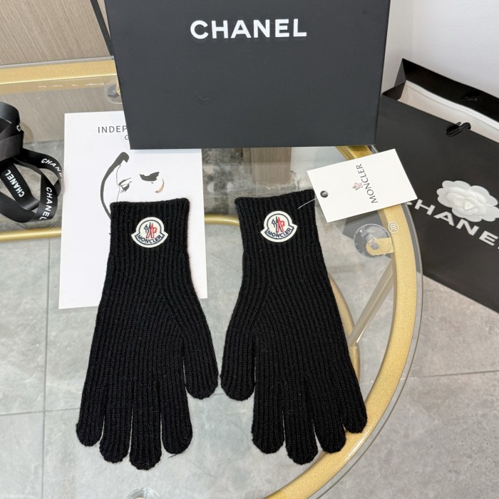 Moncler Gloves 001