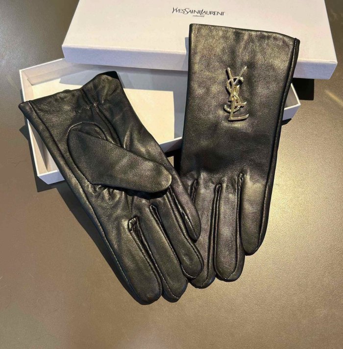 YSL Gloves 005