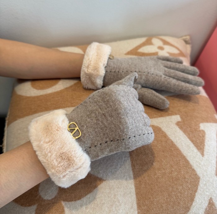 Valentino Gloves 012