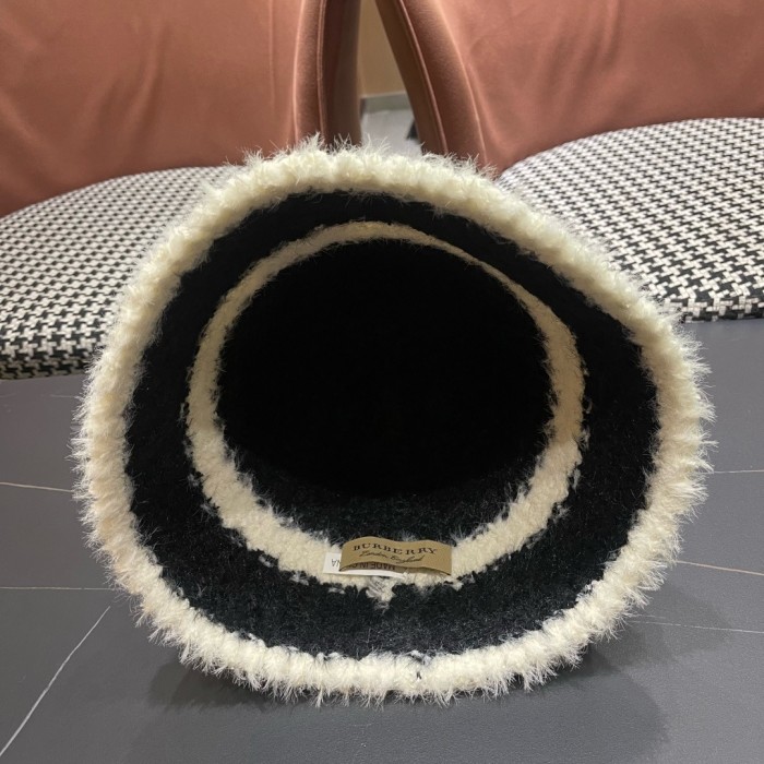 Burberry Hats & Caps 003