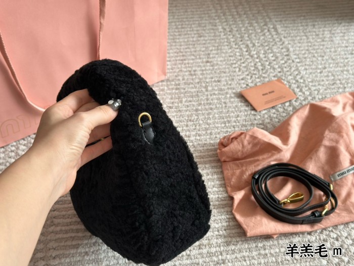 Miu Miu Hobo Bag 020 DB502 20cm