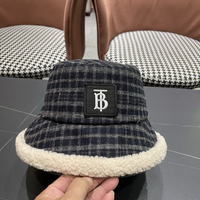 Burberry Hats & Caps 002