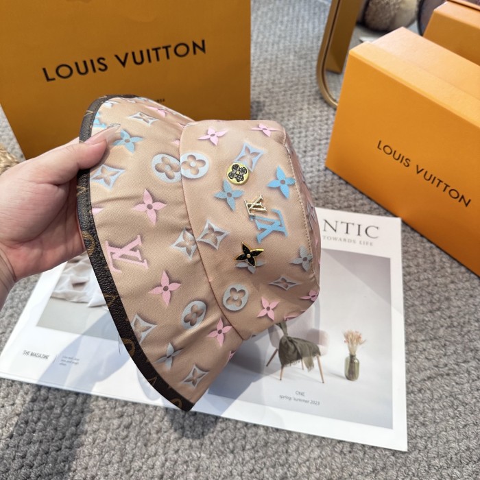 LV Hats & Caps 016