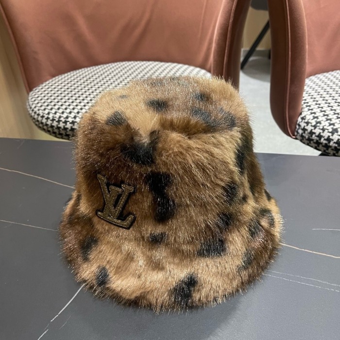 LV Hats & Caps 010