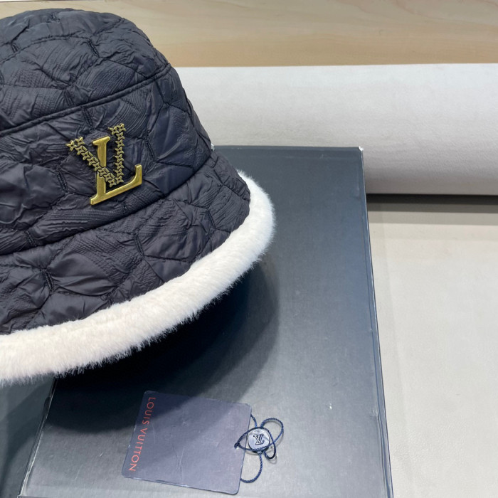 LV Hats & Caps 014