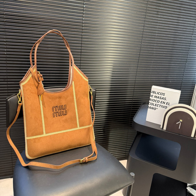 Miu Miu Tote 8819 DB571 35cm