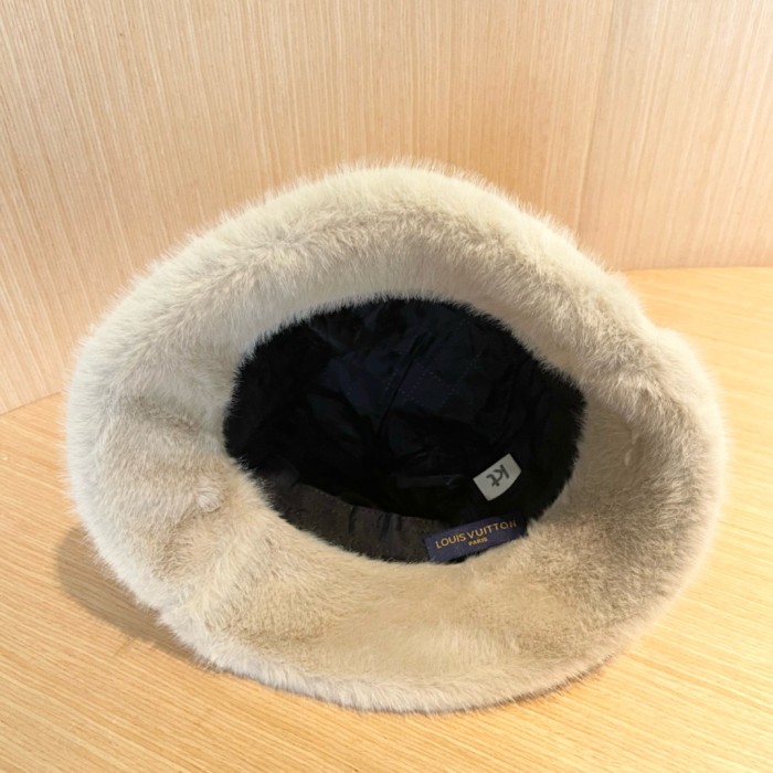 LV Hats & Caps 013