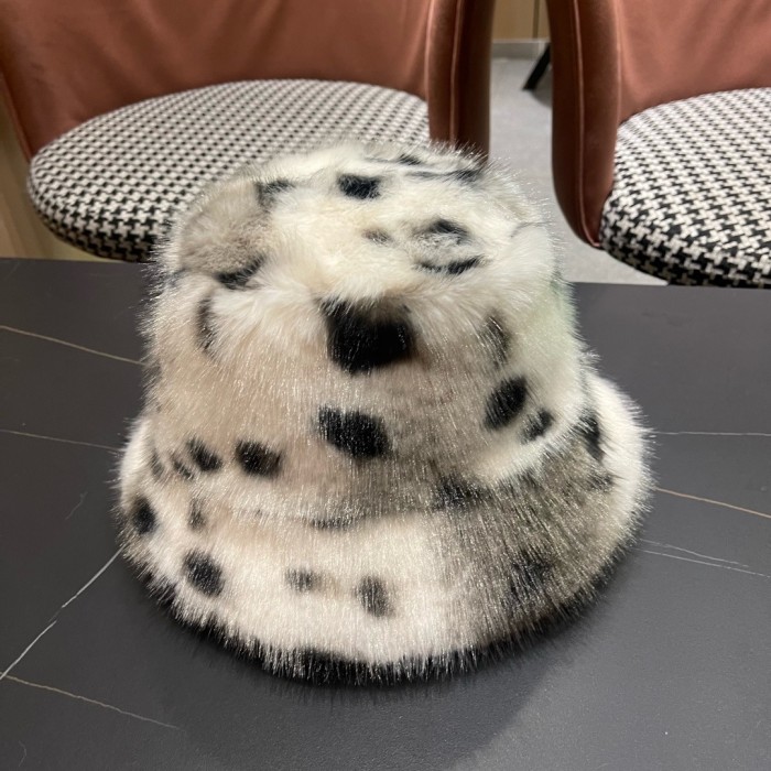 LV Hats & Caps 010