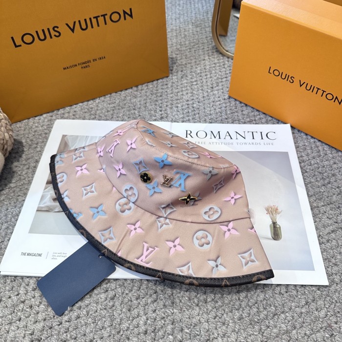 LV Hats & Caps 016