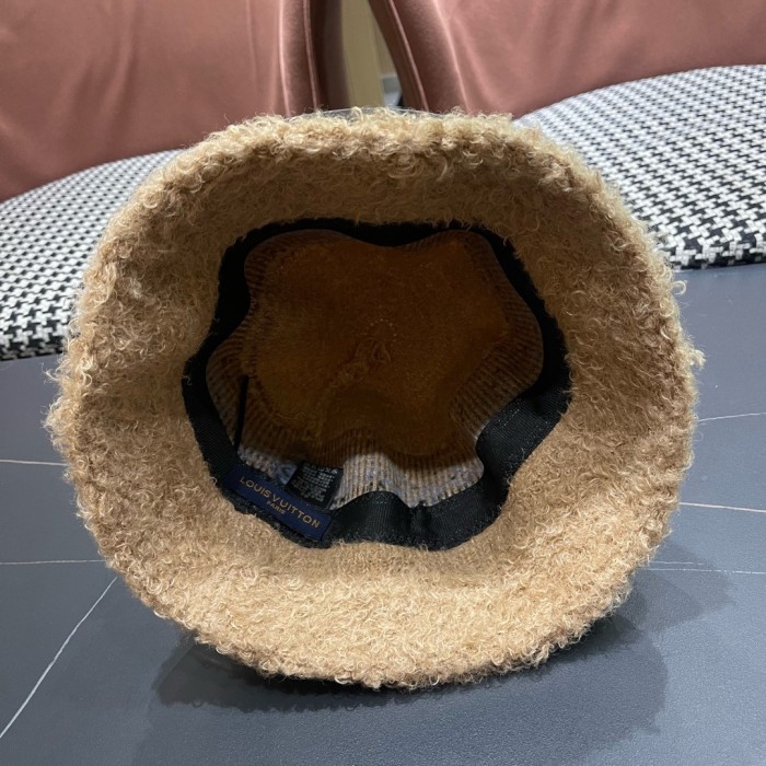 LV Hats & Caps 011