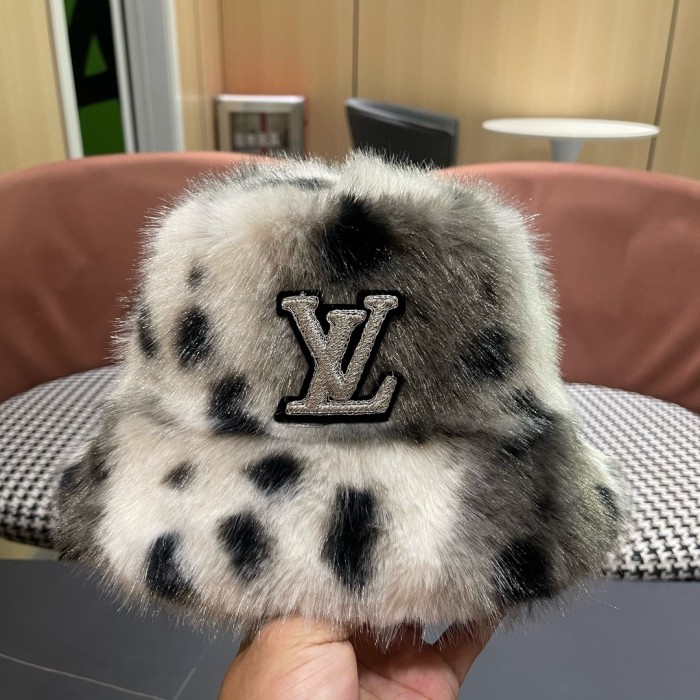 LV Hats & Caps 010