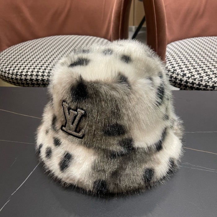 LV Hats & Caps 010
