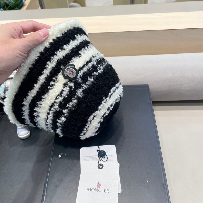Moncler Hats & Caps 012