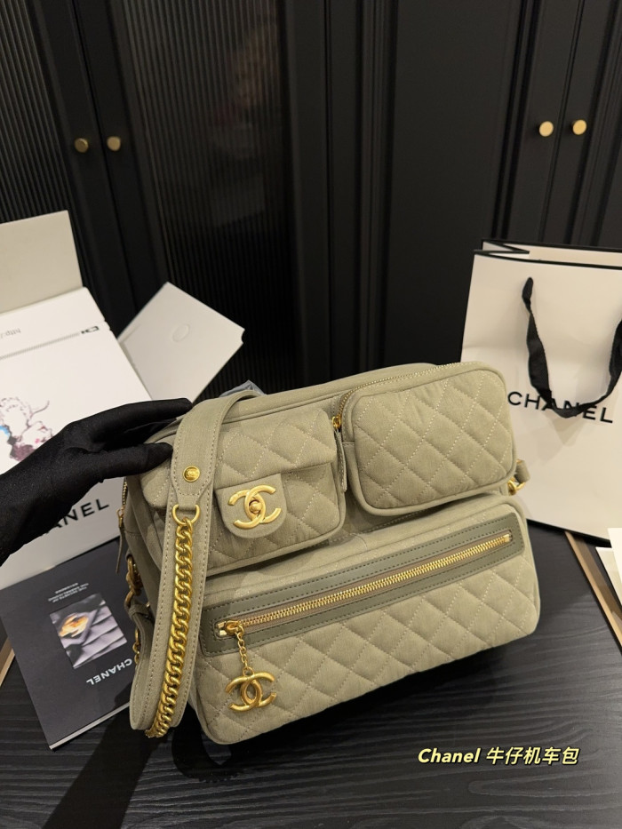 Chanel Shoulder Bag 086 DB552 30cm