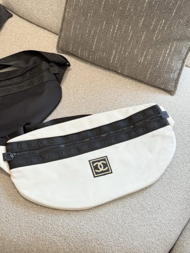 Chanel Bumbag 085 DB571 50cm