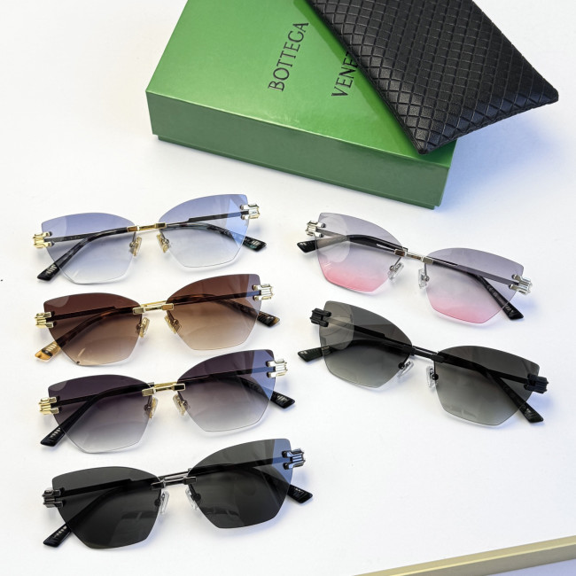 Bottega Veneta Sunglasses BTV3737