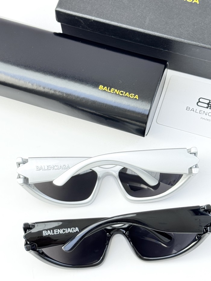 Balenciaga Sunglasses BB0157S