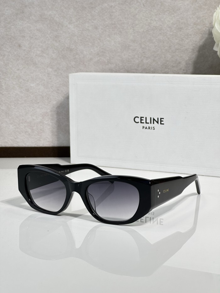 Celine Sunglasses CL40329U