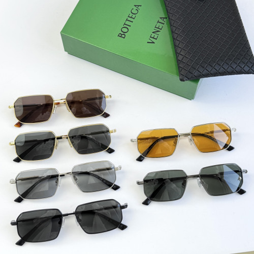 Bottega Veneta Sunglasses BTV3813
