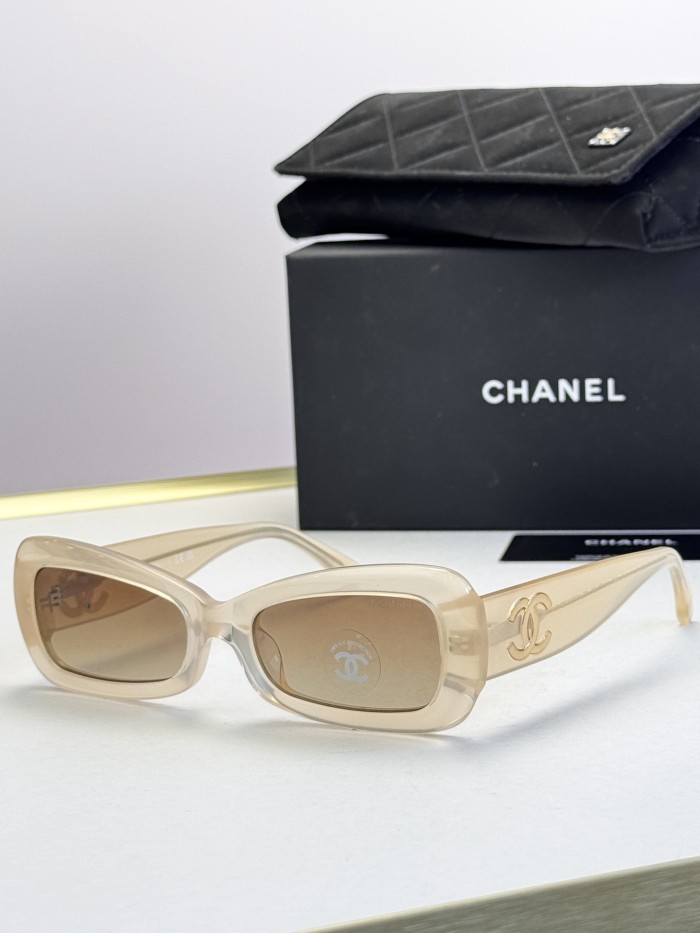 Chanel Sunglasses CH9184