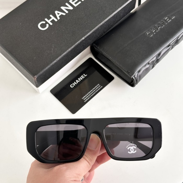 Chanel Sunglasses 5560
