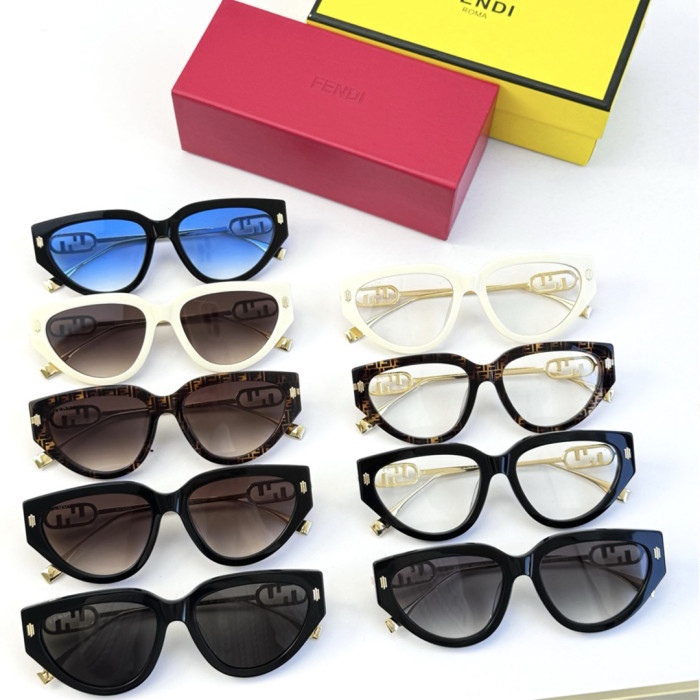 Fendi Sunglasses FE40192I