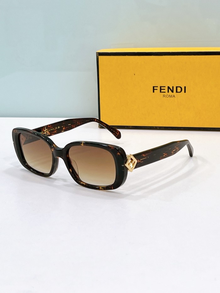 Fendi Sunglasses FD8133