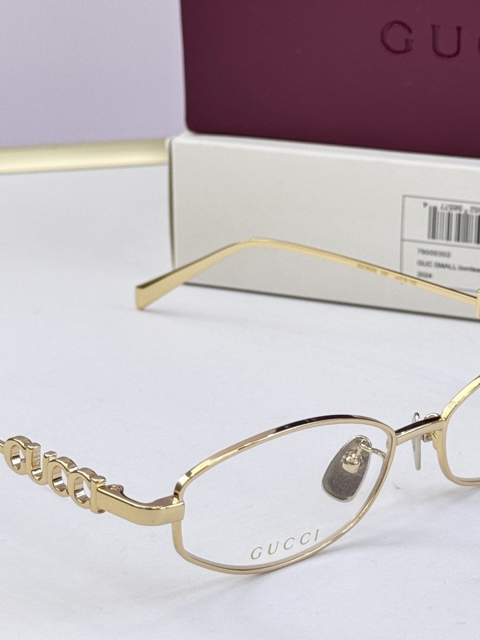 Gucci Sunglasses GG1802S