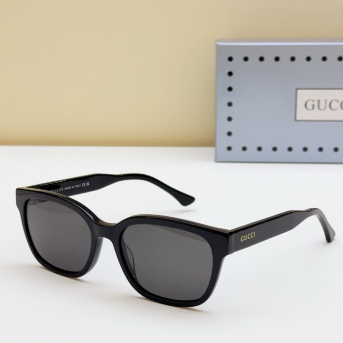 Gucci Sunglasses GG1872SK