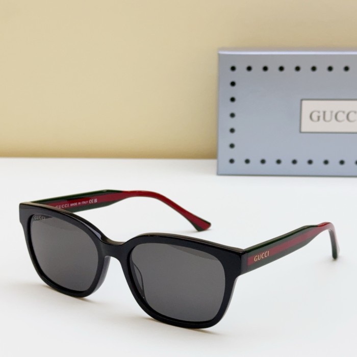 Gucci Sunglasses GG1872SK