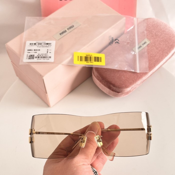 Miu Miu Sunglasses SMUB53S