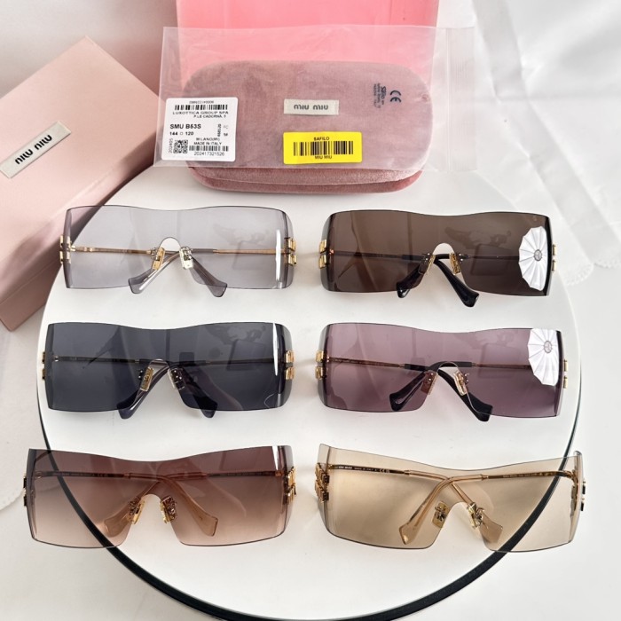 Miu Miu Sunglasses SMUB53S