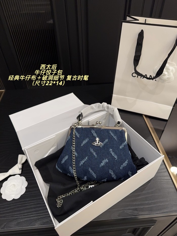 Vivienne Westwood Handbag 002 DB502 22cm