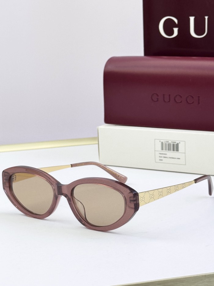 Gucci Sunglasses GG2215S